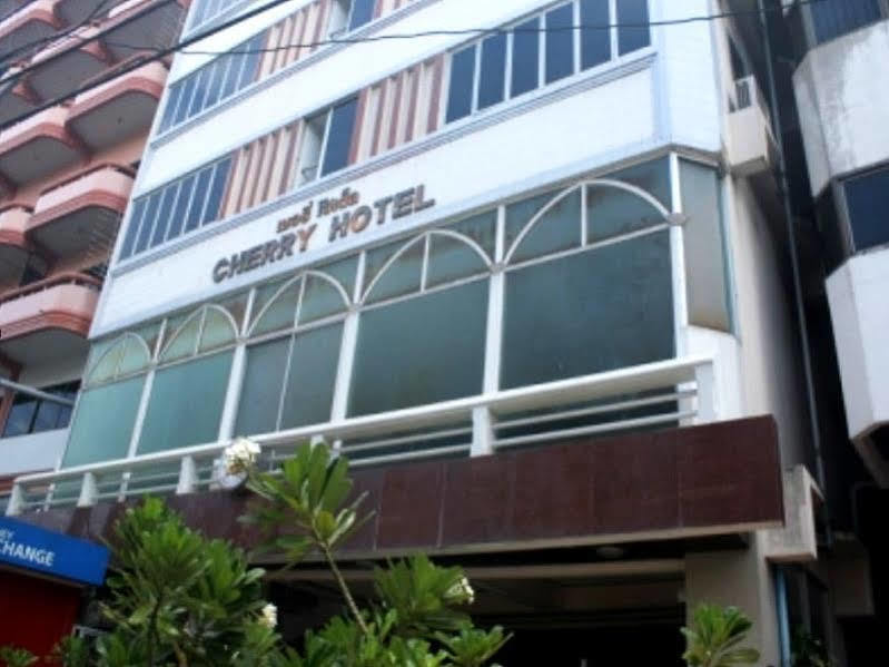 Cherry Hotel Pattaya Exteriér fotografie
